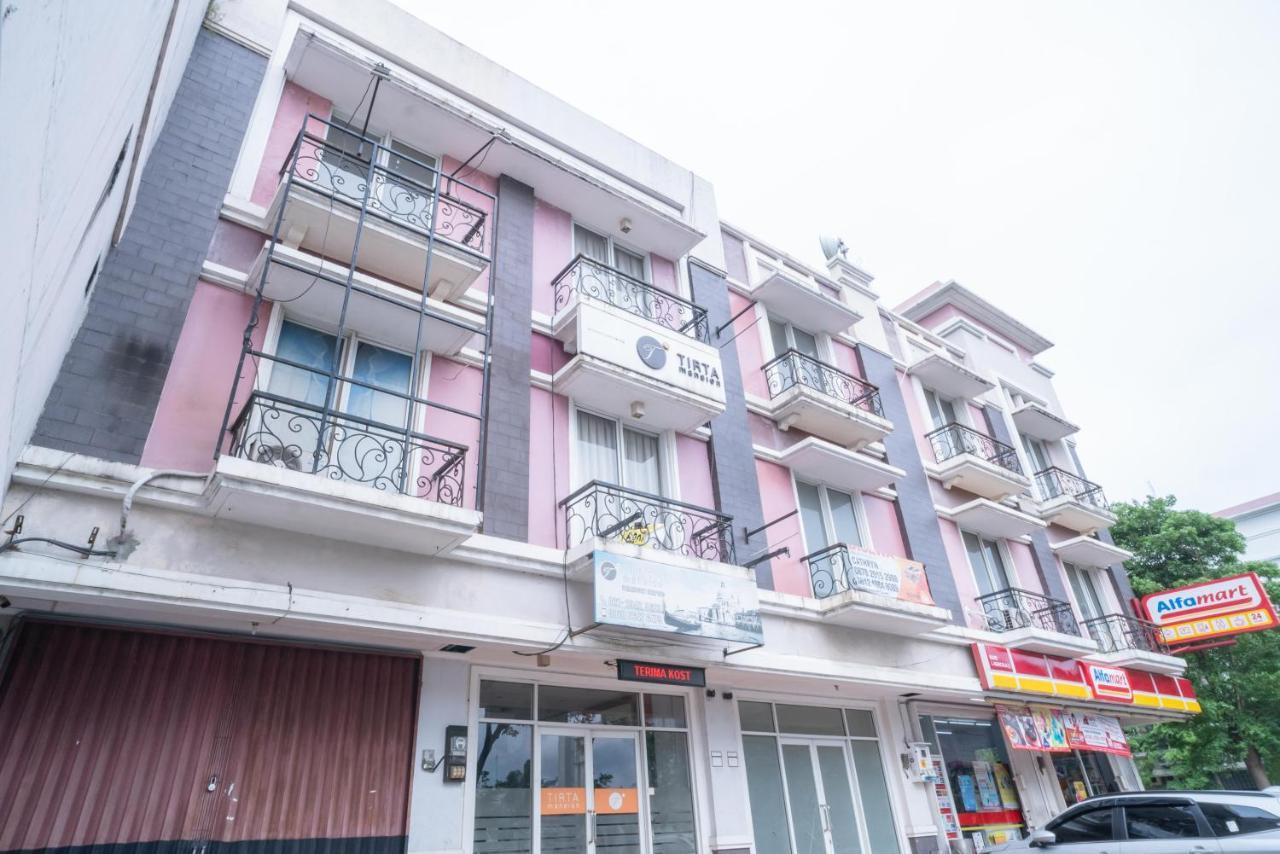Reddoorz At Tirta Mansion Paramount Gading Cicayur Eksteriør billede